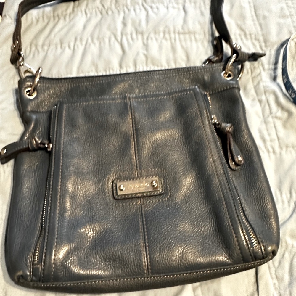 Blue bag with lots of compartments